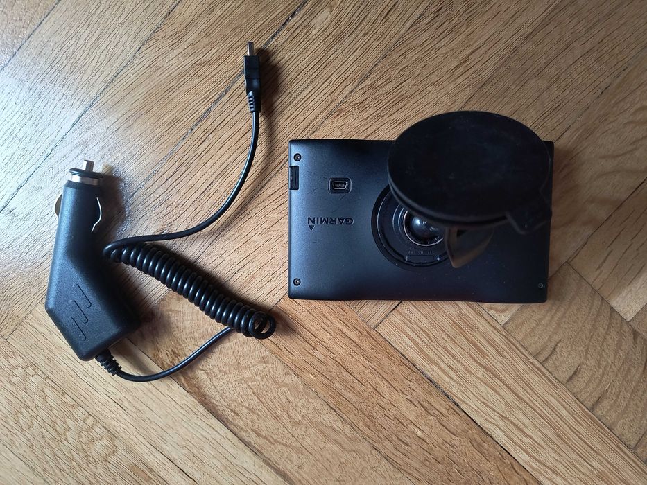 навигация Garmin Nuvi 52 LM Гармин екран 5 инча карти Европа и България