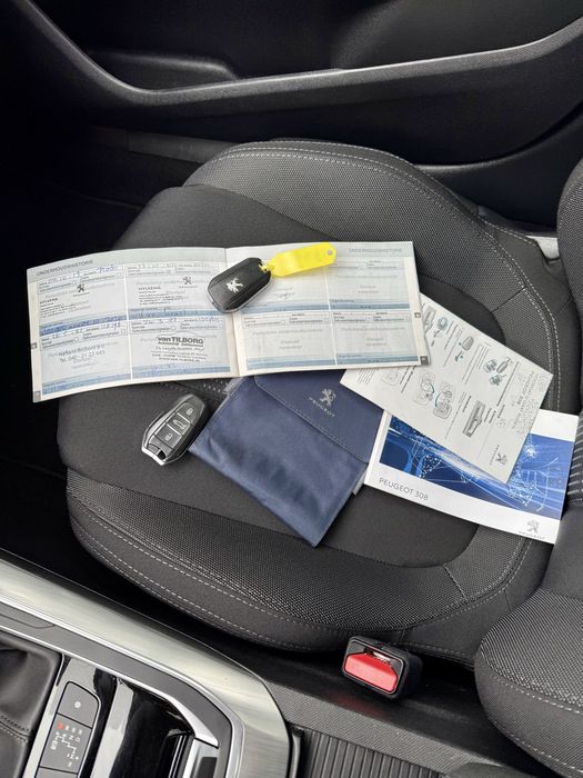 Peugeot 308 Facelift blue lease