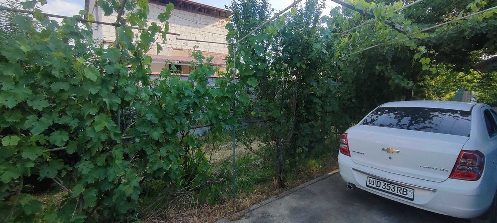 6 sotix Dacha sotiladi Parkent tumani soy boyida