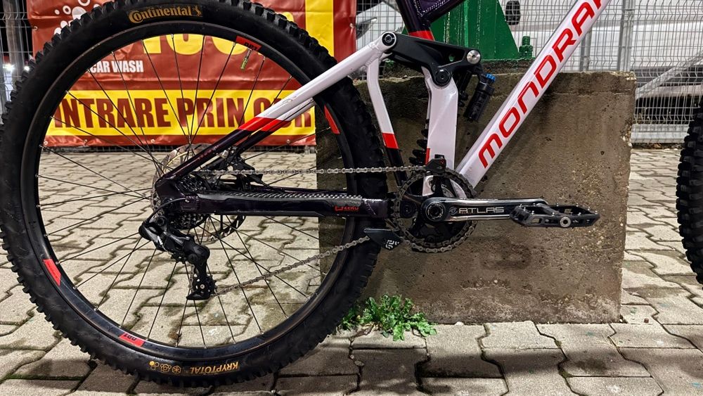 Bicicleta  Mondraker Summum 2022