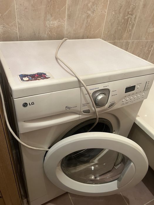 Продаю стиральную машинку