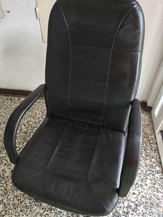 Scaun rotativ pentru birou