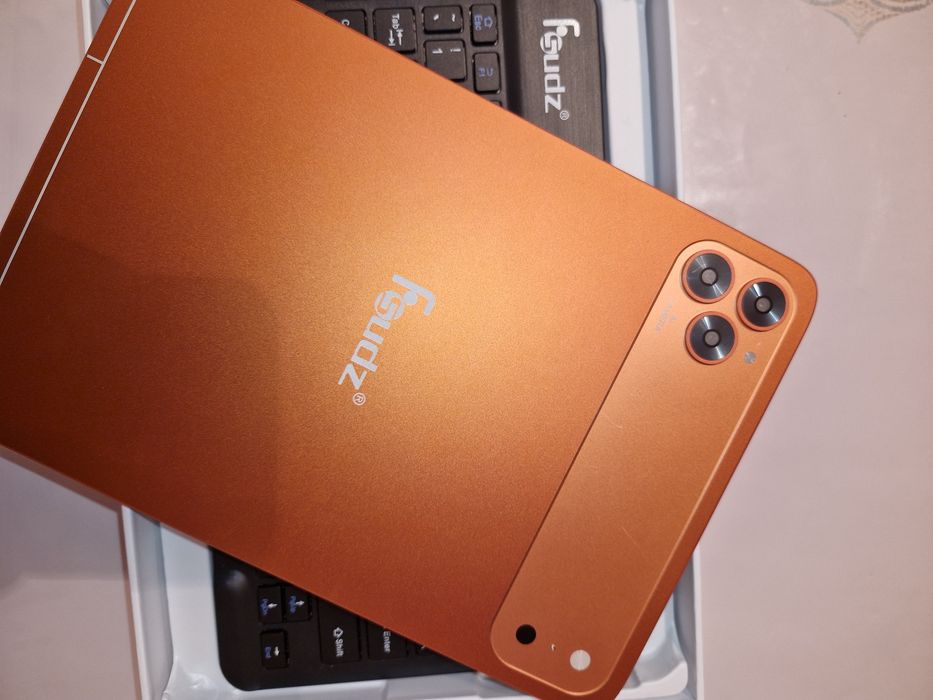 Продаю планшет 17 Pro max