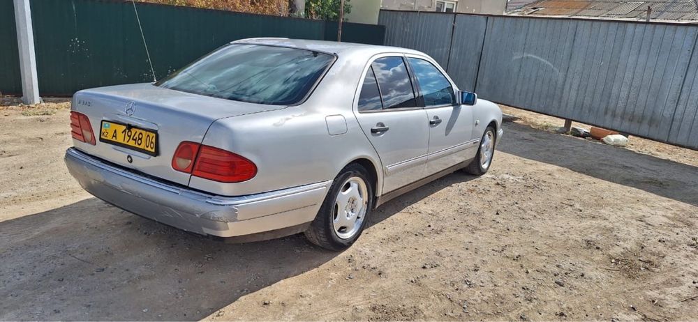 Мерседес Бенз 320