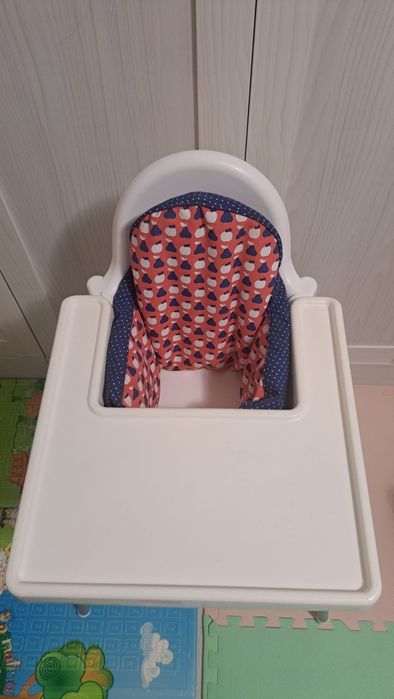 Scaun Antilop Ikea + masa detasabila + perna