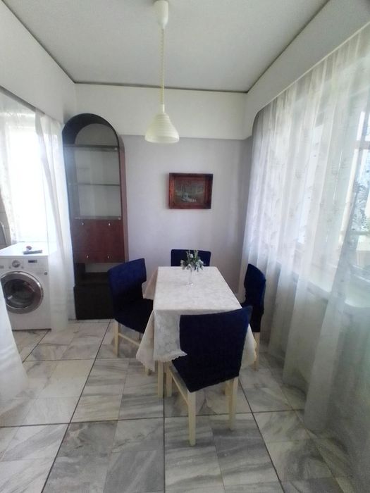 Продава се Тристаен апартамент в Плевен, Идеален център - 95 кв.м за 1022 €/кв.м - Снимка #1