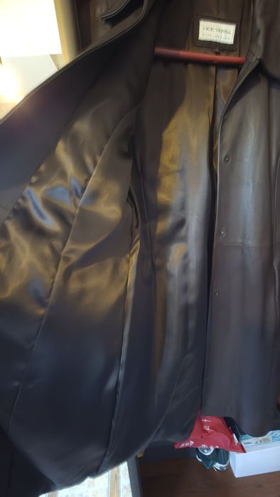 Кожаный  тренч  48 размера