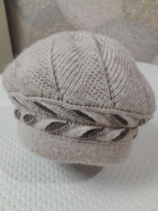 Продам Женские Шапки