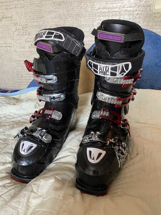 Ботинки для горных лыж