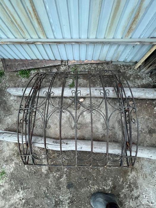 Оконные решетки металлические