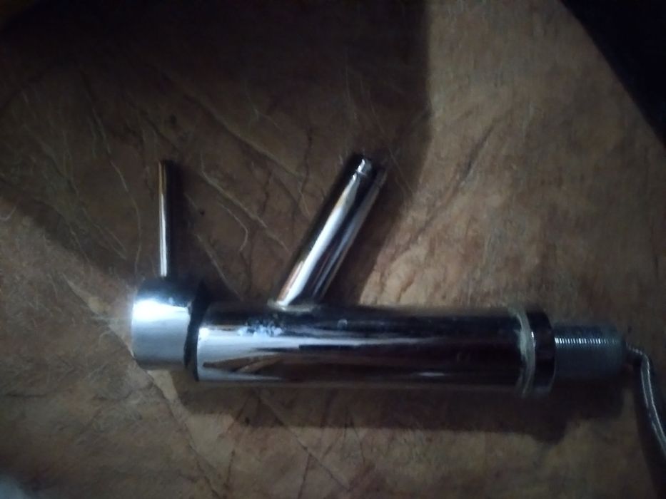 Смеситель  для раковины