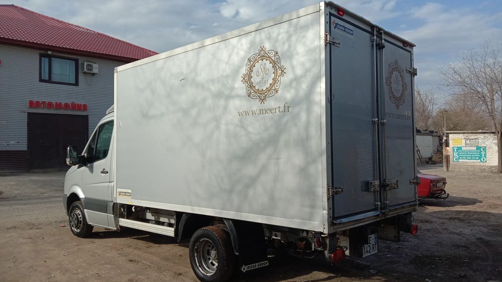 Mercedes Sprinter Volkswagen Crafter
