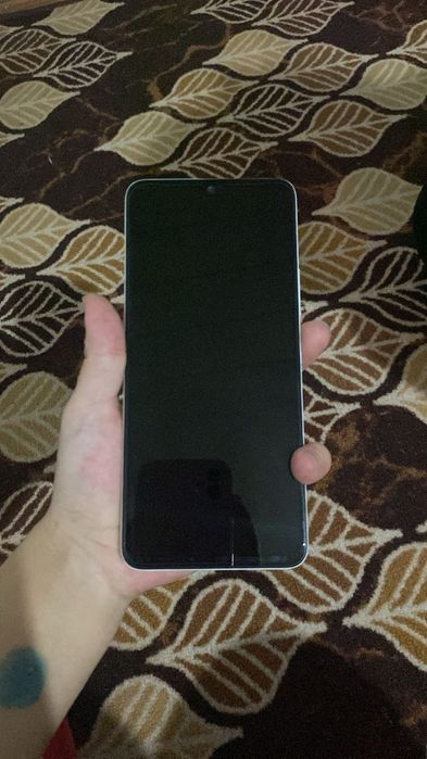 в продажу смартфон