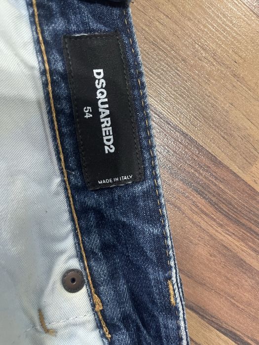Jeans Dsquared2 ….