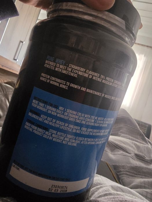 Vand proteina capsuna