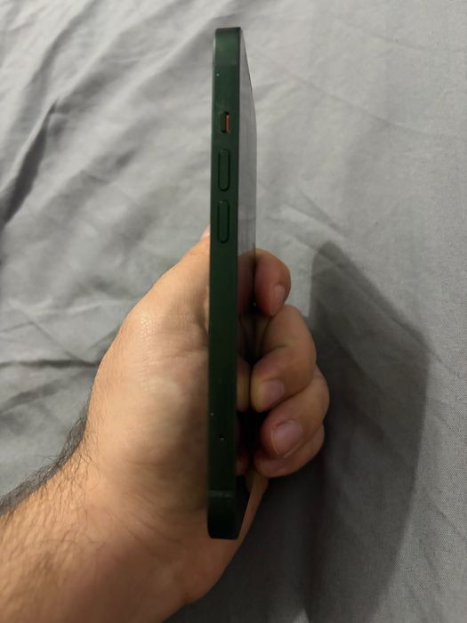 Iphone 13 б/у состояние отличное