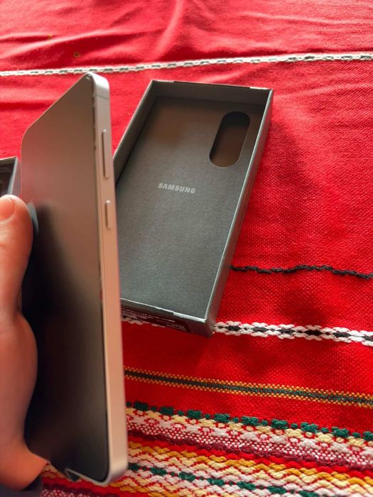 Samsung Galaxy S25 FE