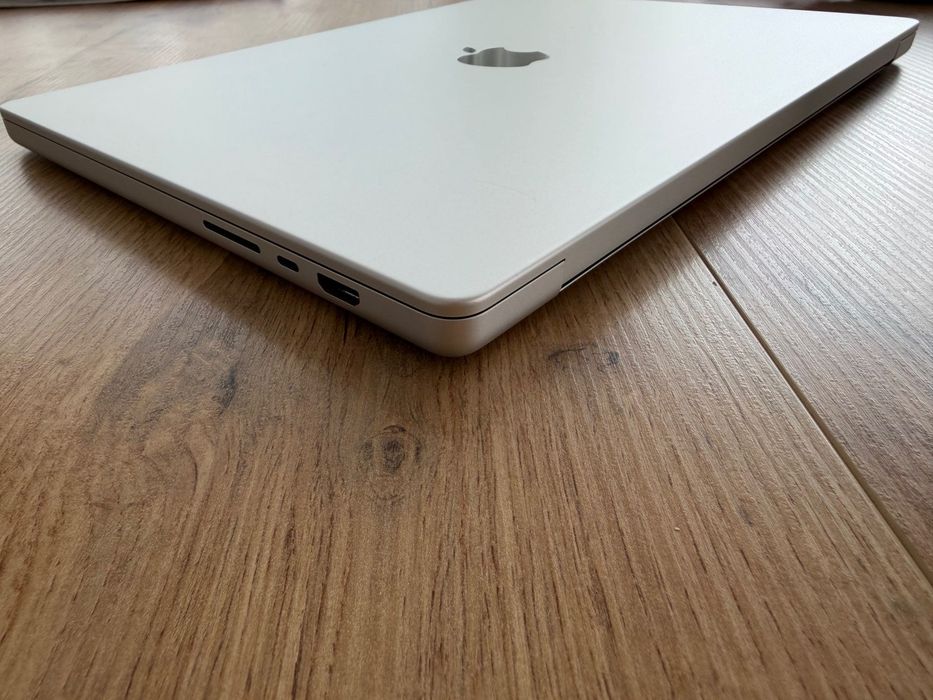 MacBook Pro 16" M4 MAX 16-CPU, 40-GPU, 128GB RAM, 2TB SSD, В ГАРАНЦИЯ — миниатюра 3