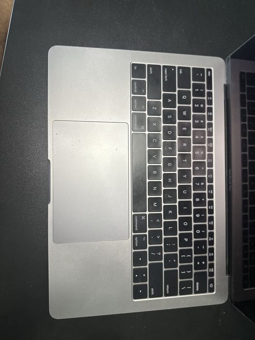 Apple MacBook Pro 13-inch 2.3GHz Core i5, 128 SSD - Space Gray - 2017