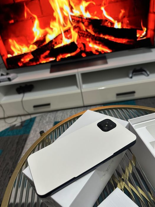 Vând OPPO Reno4 Z 5G