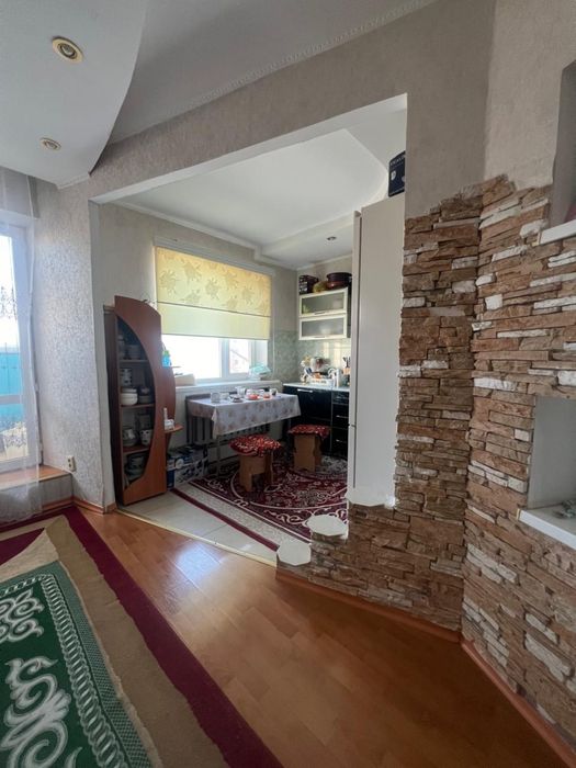 3 комн квартира в спальном районе