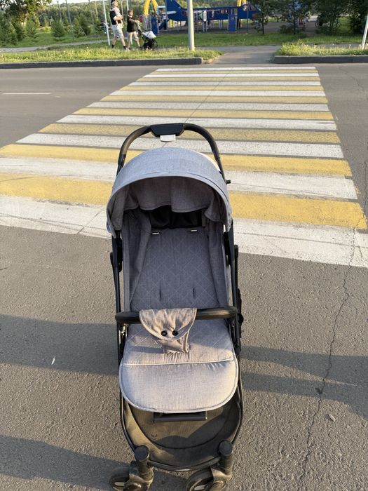 Продам детскую коляску