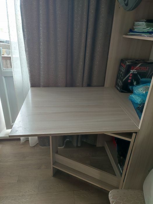 Продам мебель в подростковую комнату