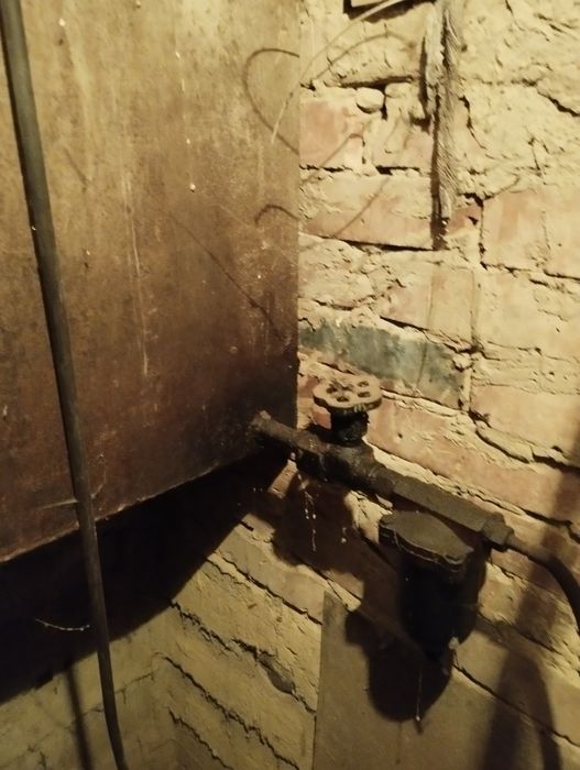 Бак под топливо .