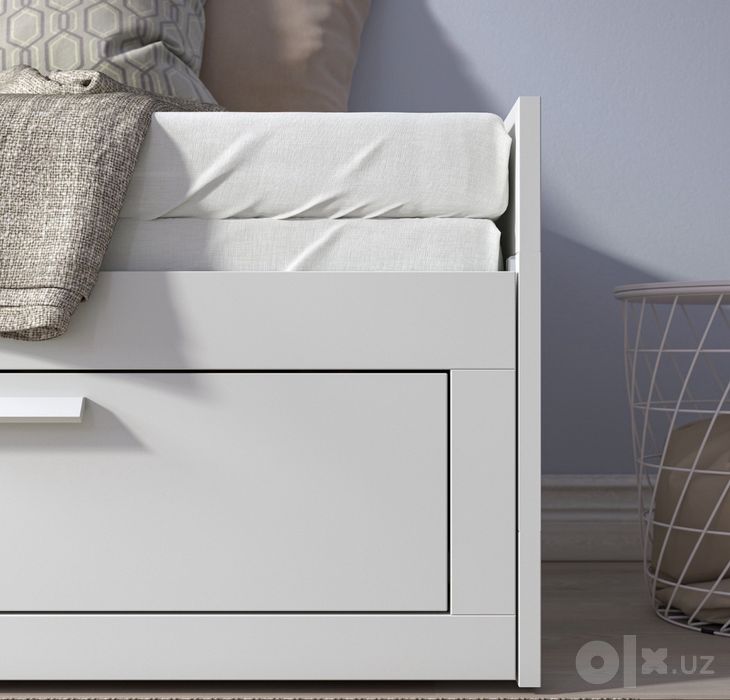 Кровать -кушетка IKEA BRIMNES с 2-мя ящиками, белый 80*200 см