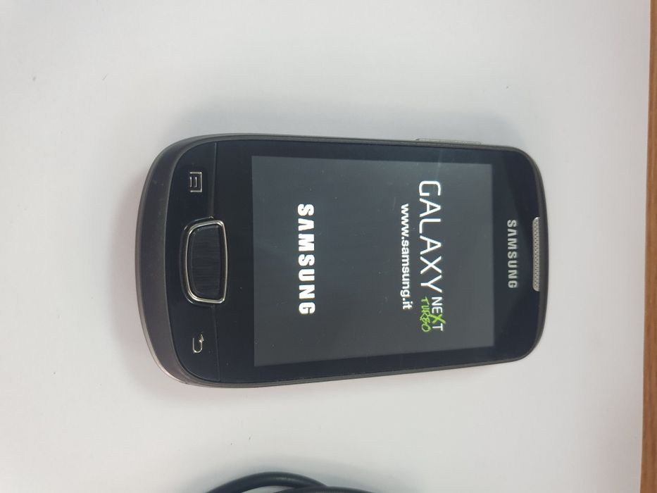 Telefon Samsung Mini S5570 LCD color necodat ca nou