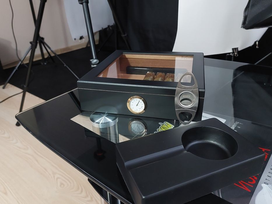 Хумидор за пури Adorini