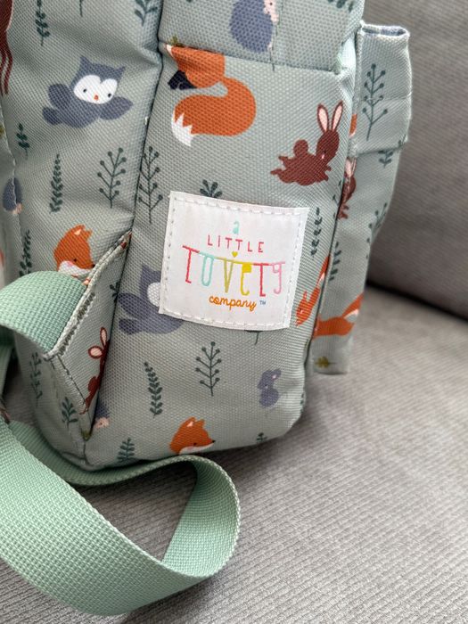 A little lovely малка раница