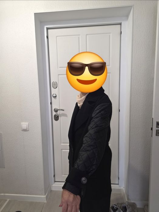 Пальто от бренда TWIST