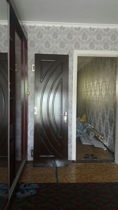 Продаётся Б.У дверь, ширина полотна 60 см