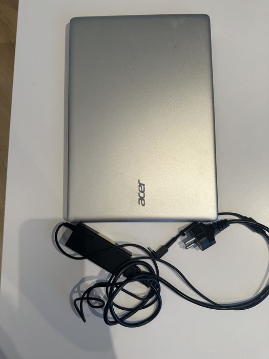 Лаптоп Acer Swift 3 (SF-31451)