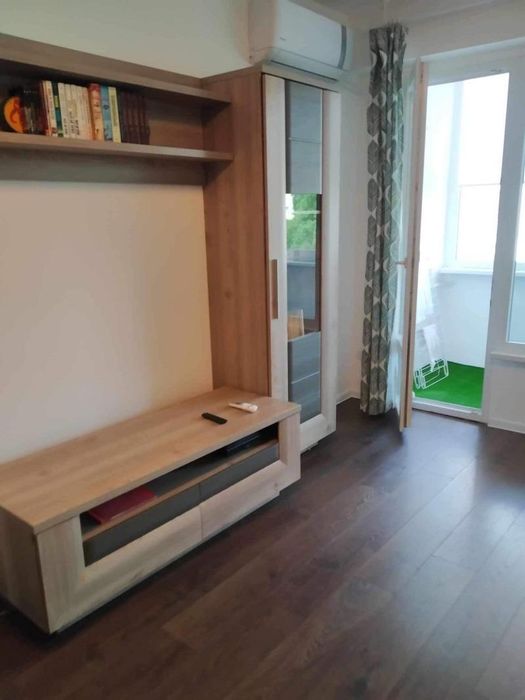 Дава се под наем Двустаен апартамент в София, Хаджи Димитър - 70 кв.м за 425 € - Снимка #2