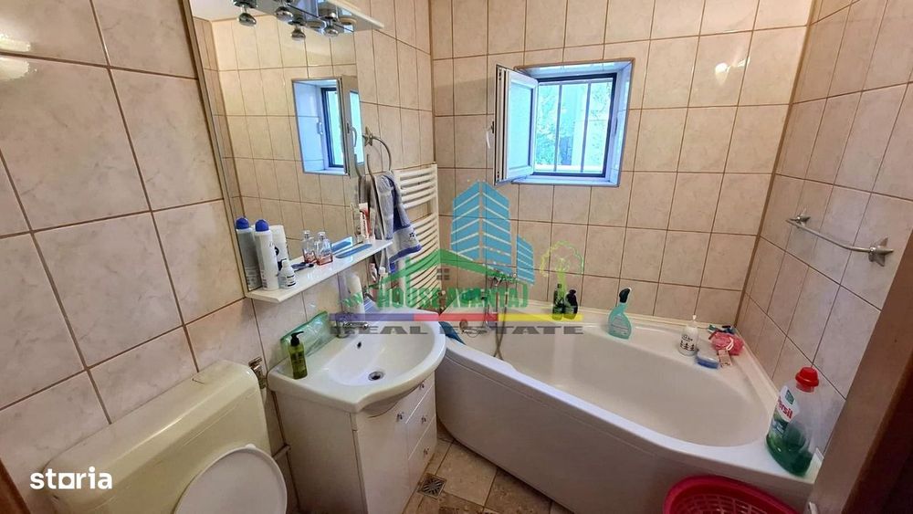 Apartament 3 camere, parter, gata de mutare