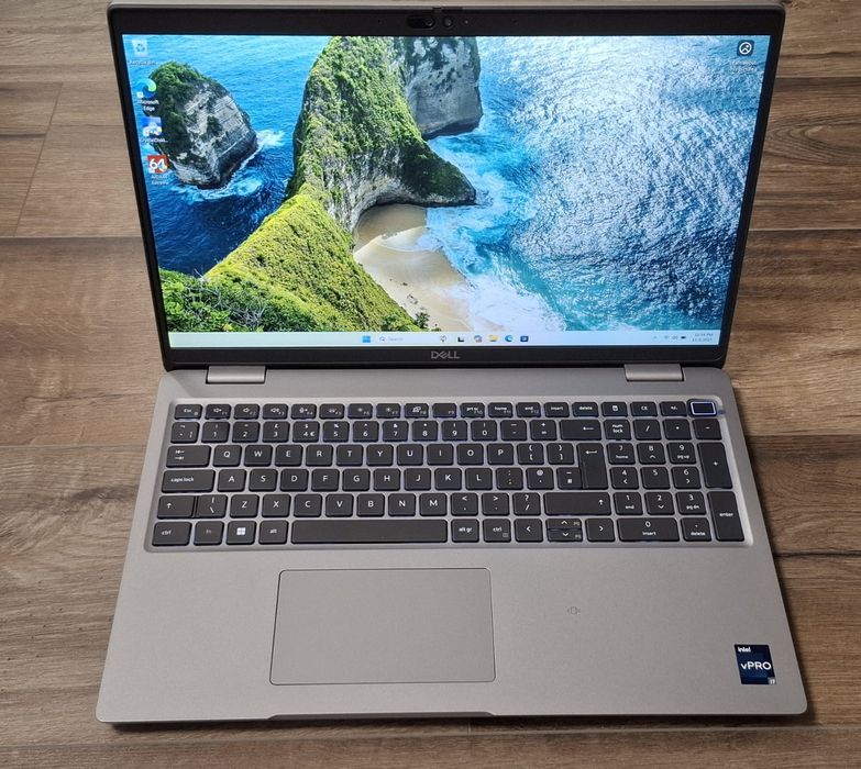 Dell 5540 | I7 1365U 10 Core 5.2 GHz | 32GB RAM | 1TB SSD| Мобилна Раб