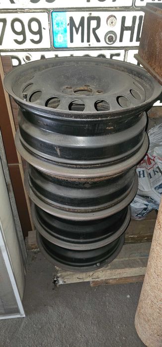 Продам диски металлический r16
