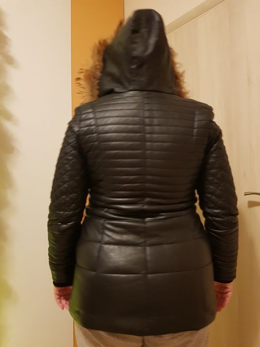 Дамско кожено яке