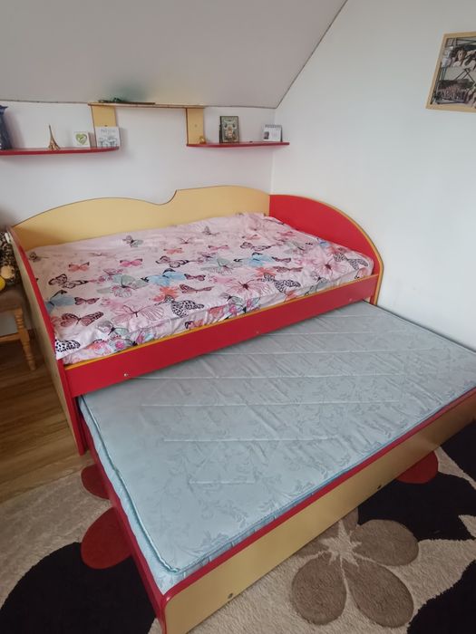 Mobilier cameră tineret