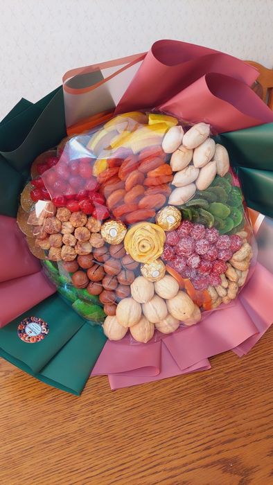 Букет из сухофруктов