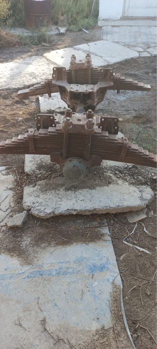 задная ось с рессорами камаз