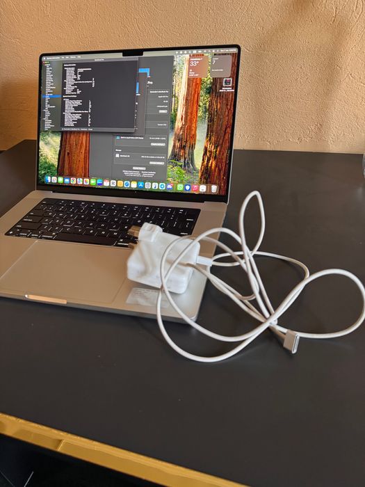 Macbook M3 Pro 16 Inch