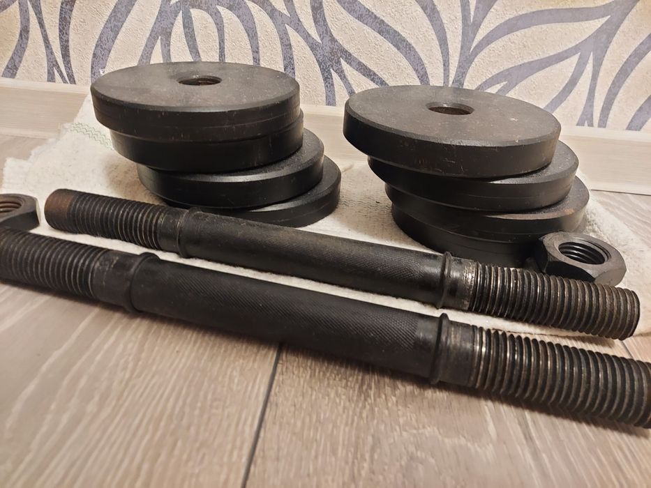 Продам  гантели.