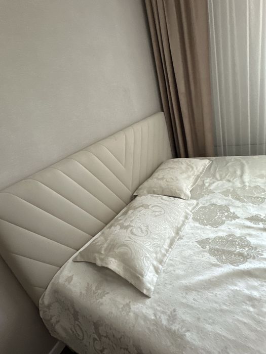 Продам кровать 180*200