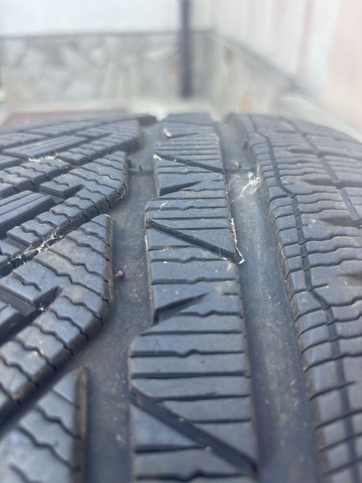 Гуми Мишлен пилот алпин 245/45/18 зимни рънфлат