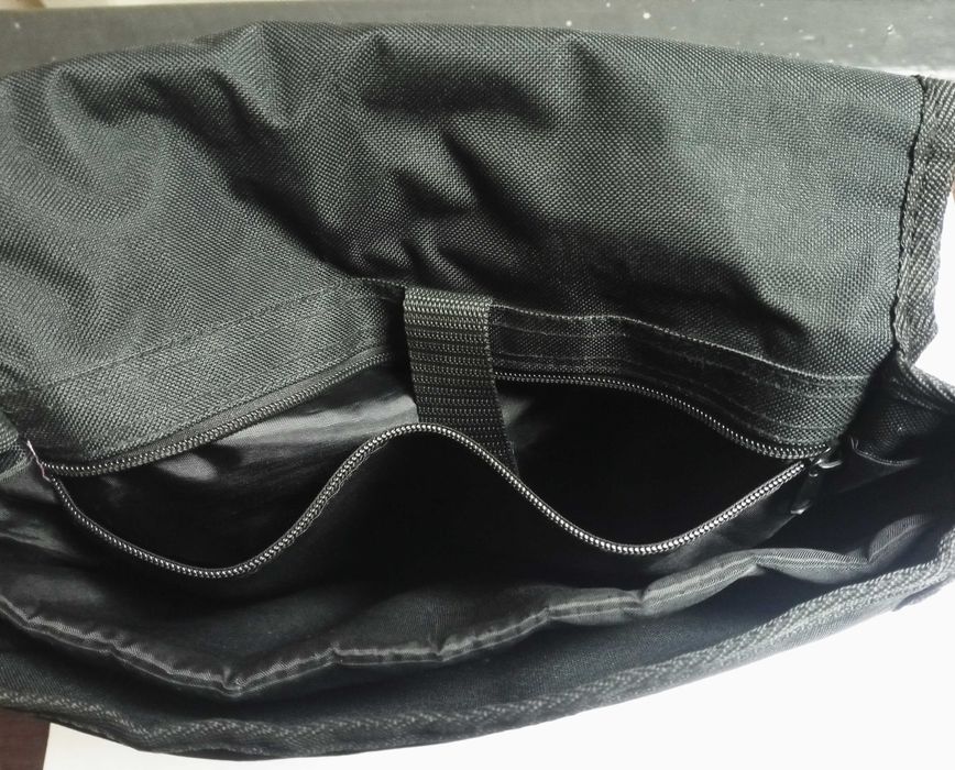 Чанта за лаптоп черна