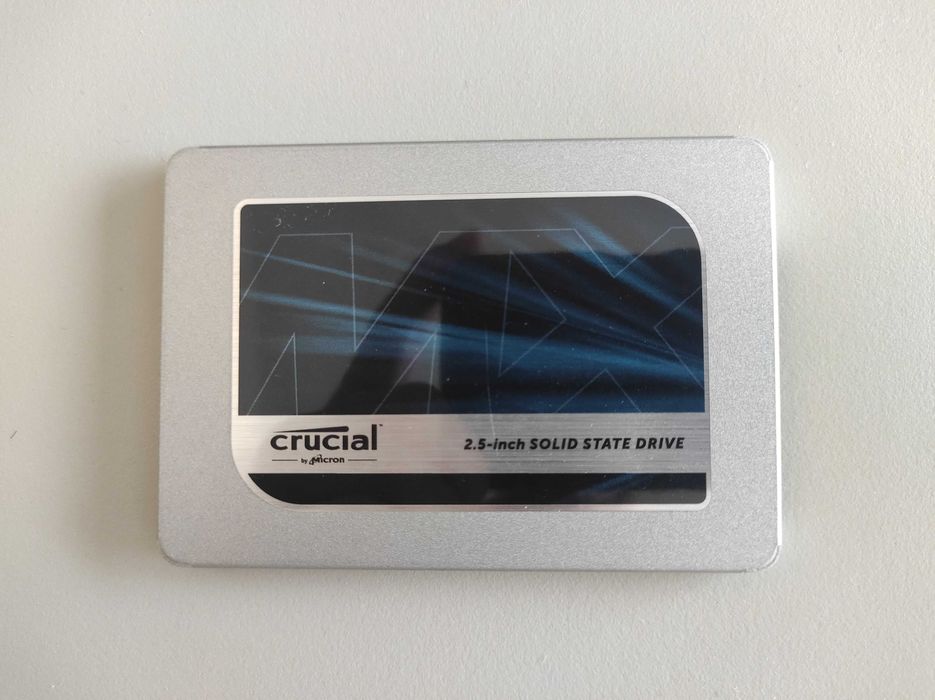 SSD - Crucial MX500 / 250 GB / 2.5 инча / SATA