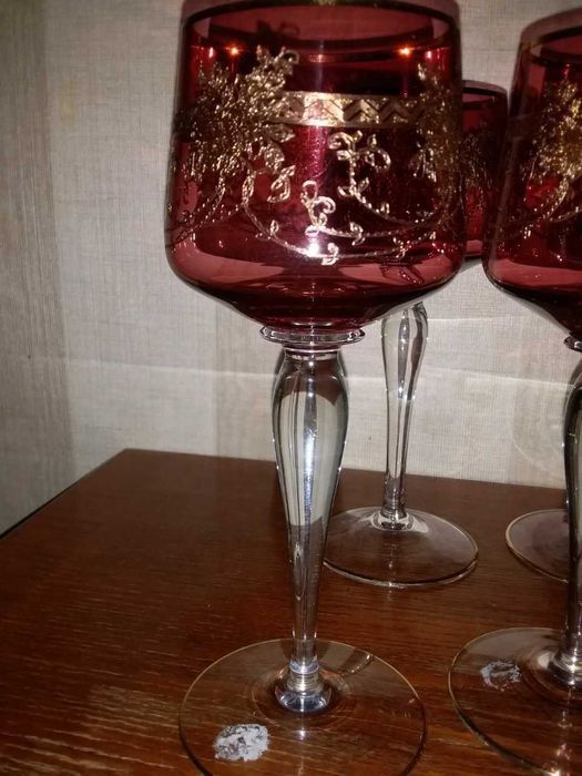 Хрустальные фужеры с инкрустацией. Новые
